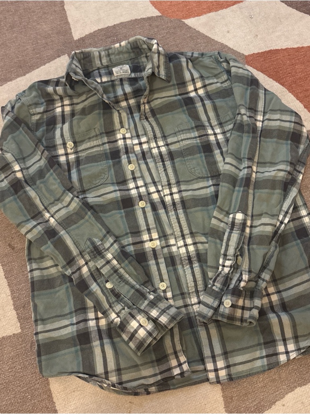 J Crew 100% cotton  Men's Green Plaid Long-Sleeve Button-Up Shirt